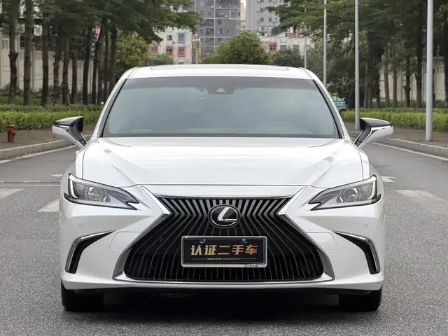 Lexus Lexus ES 260 Excellent Edition