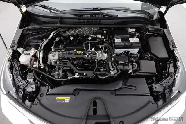 TOYOTA Asian lion 2.0L Premium Edition