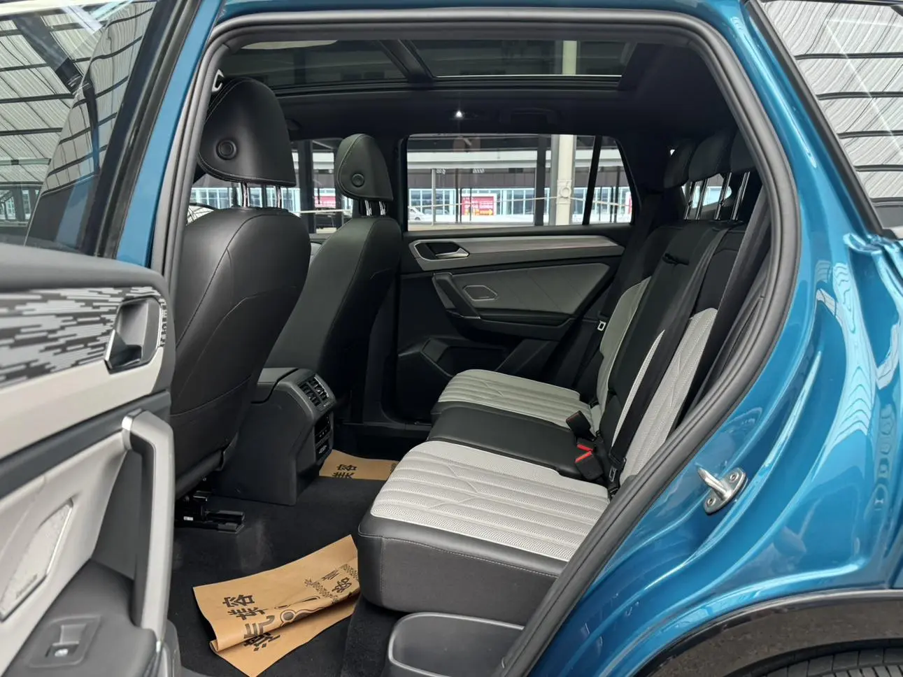 Volkswagen Tanyue Facelift 380TSI four-wheel drive R-Line Pro smart edition
