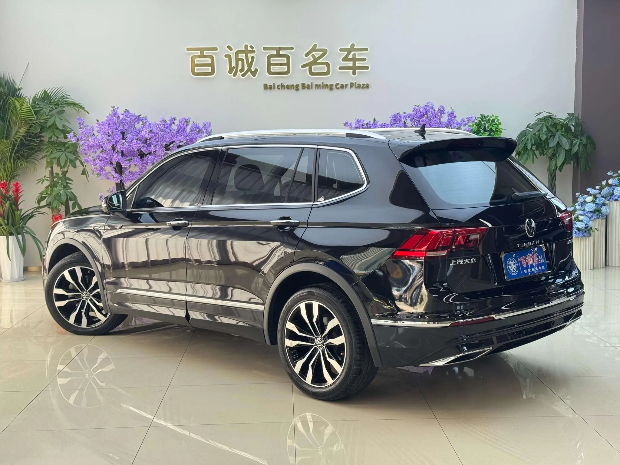 Volkswagen Tiguan L 330TSI automatic two-wheel drive R-Line Premium edition