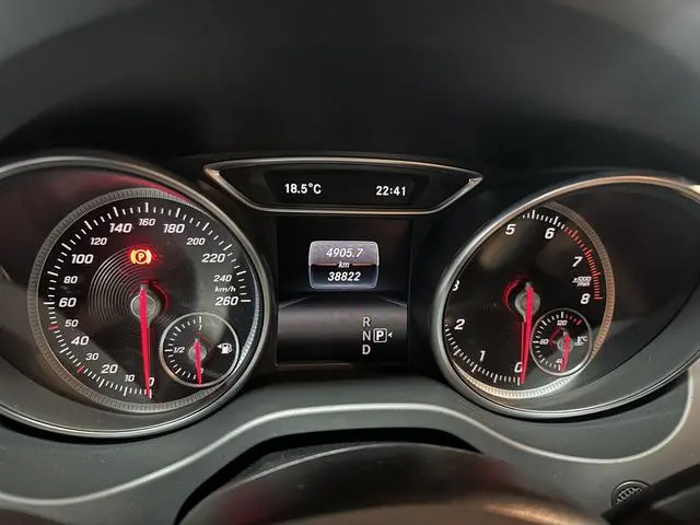 Mercedes-Benz Mercedes-Benz GLA GLA 200 fashion type