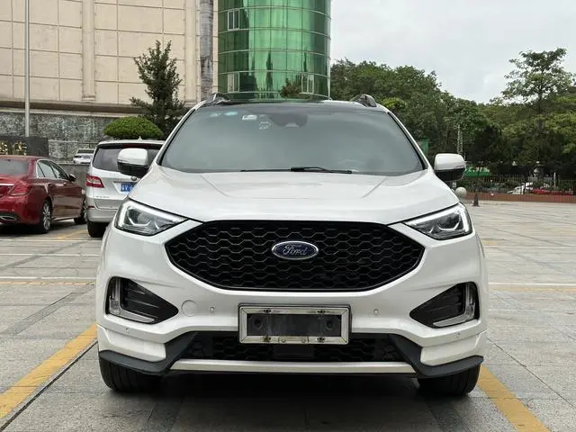 Ford Sharp World EcoBoost 245 four-wheel drive ST-Line 7-seater