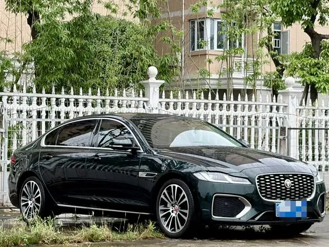 Jaguar Jaguar XFL 2.0T P250 two-wheel drive Exclusive Deluxe Edition