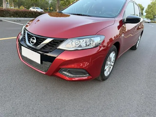 Nissan TIIDA 1.6L CVT Zhizun Edition