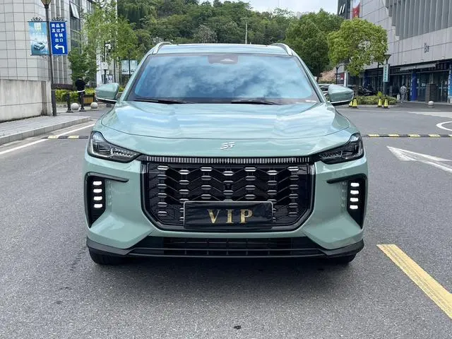 Chery Jetour Jietu X70 C-DM 1.5TD DHT Voyage EDITION PRO