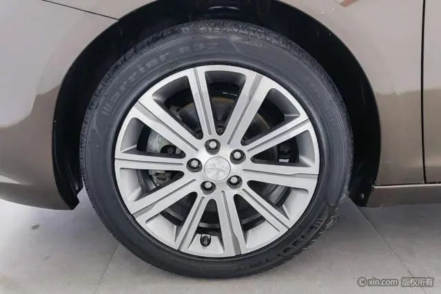Peugeot Peugeot 408 1.6T Automatic Deluxe Edition