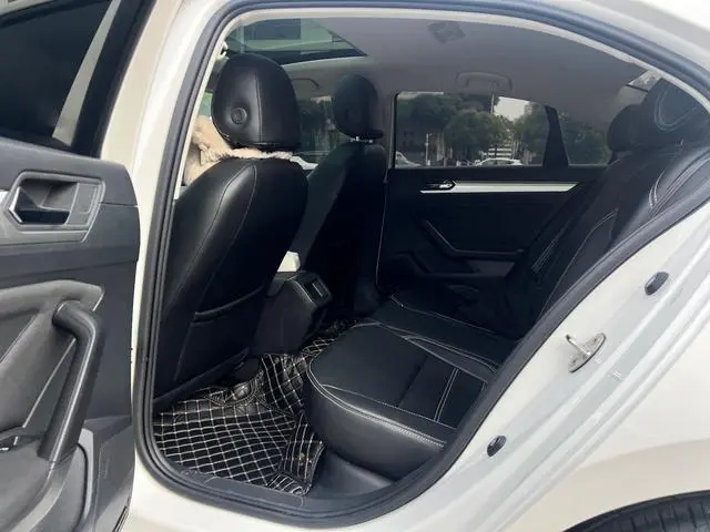 Volkswagen Lingdu 230TSI DSG Fashion Edition