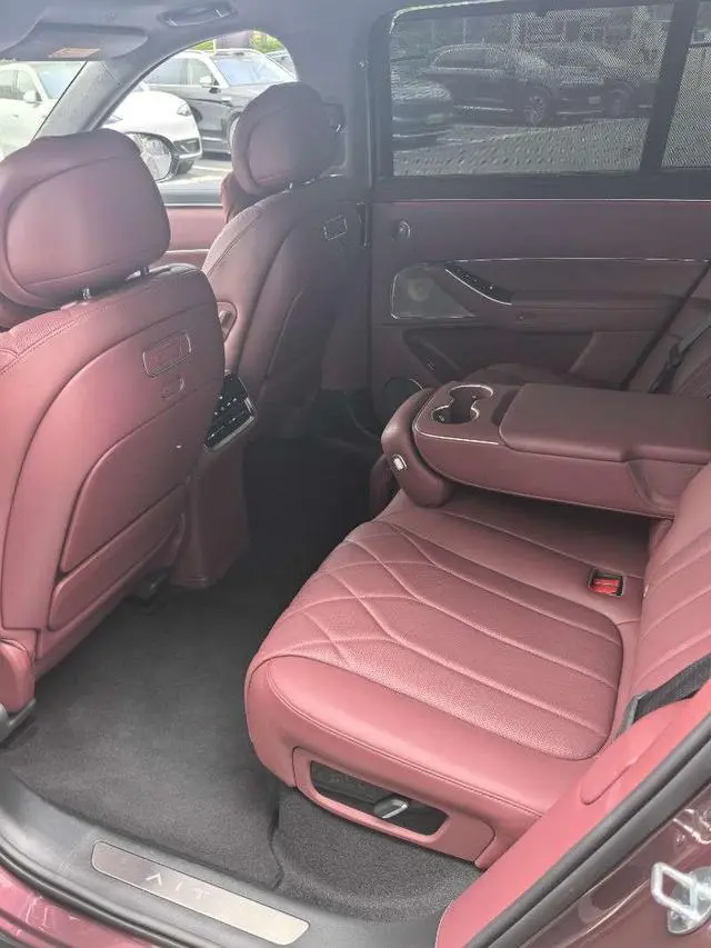 AITO Ask the world M8 Extended range Ultra five-seater version