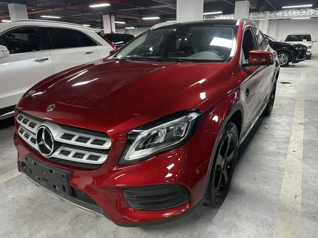 Mercedes-Benz Mercedes-Benz GLA GLA 200 fashion type