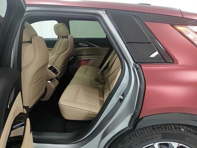 Cadillac IQ Ruige Four-wheel drive high-performance premium edition