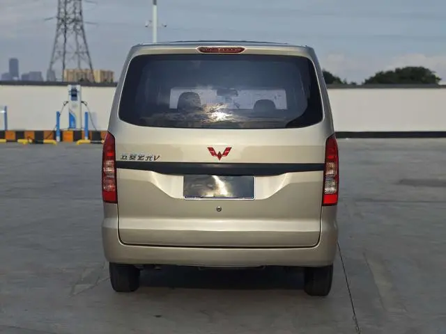 Wuling Wuling Hongguang V 1.5L manual power-up version
