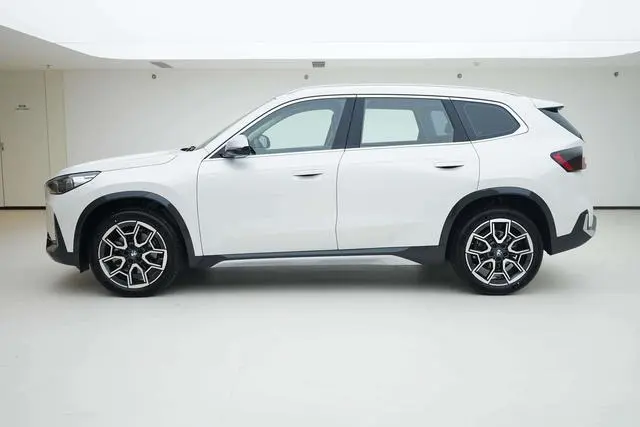 BMW BMW X1 sDrive25Li X design set