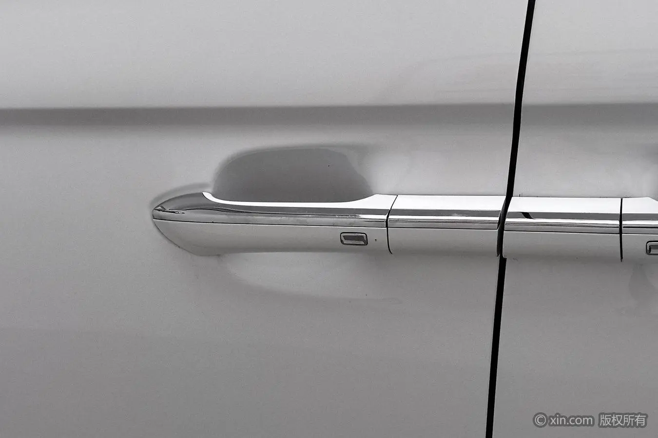Roewe Roewe iMAX8 400TGI Reunion Edition