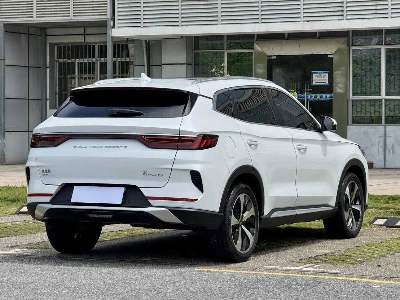 BYD Song PLUS DM DM-i 110KM two-wheel drive flagship PLUS 5G version