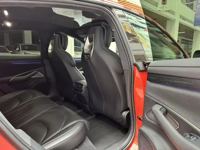 Xiaomi Xiaomi SU7 Four-wheel drive, long battery life, Max version