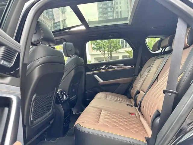BYD Tang DM DM 2.0T four-wheel drive high-performance version of the Genesis flagship