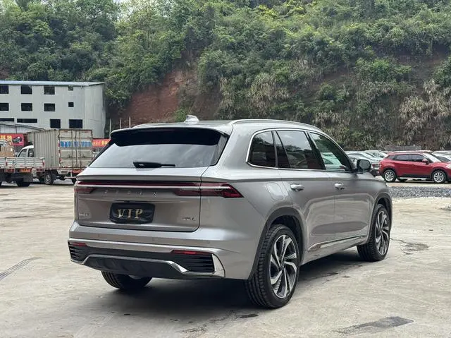 Geely Xingyue L 2.0TD high-power automatic two-wheel drive cloud version