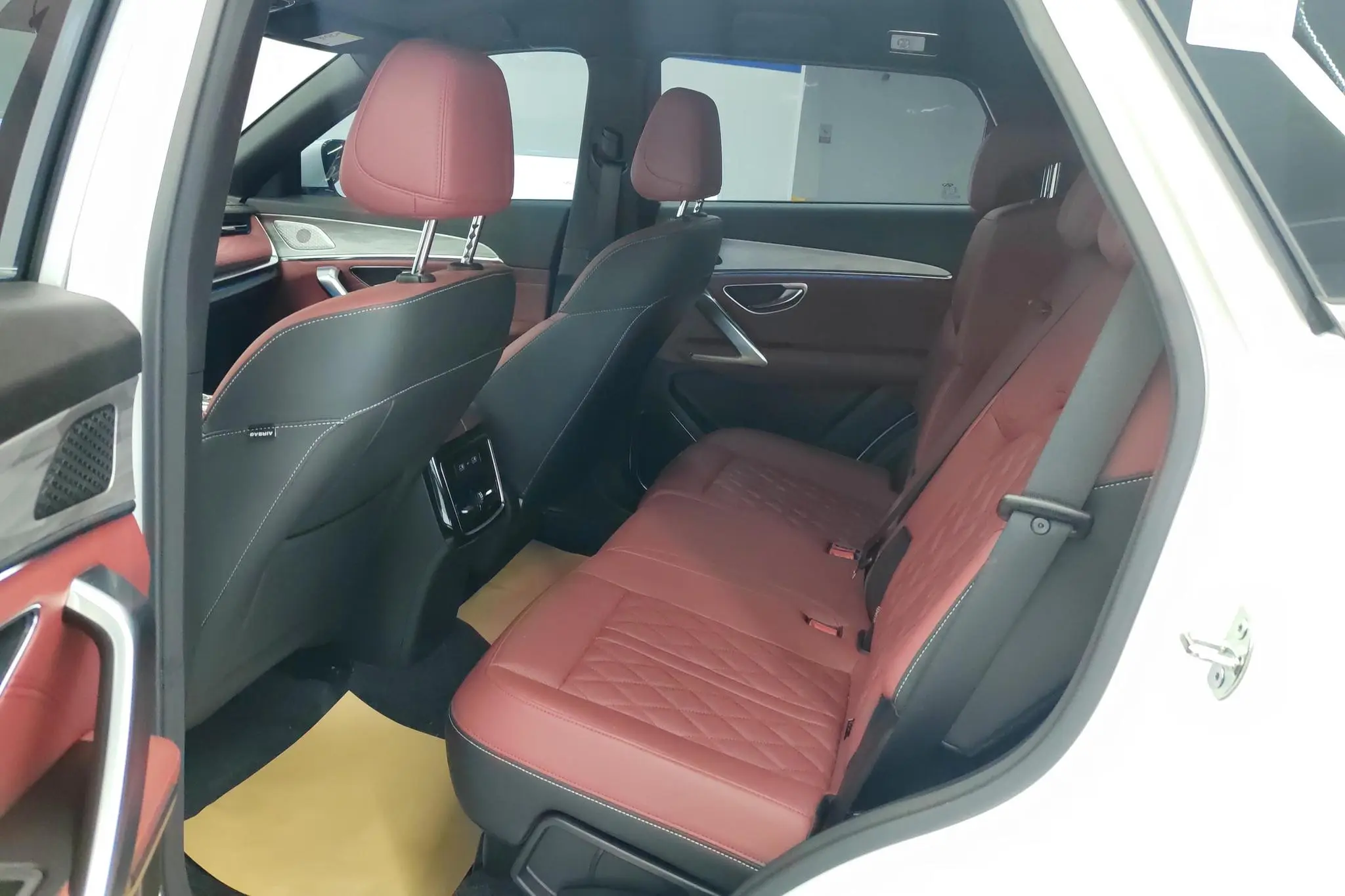 Chery Jetour Jietu X70 PLUS 1.6T DCT Premium Edition 5 Seats