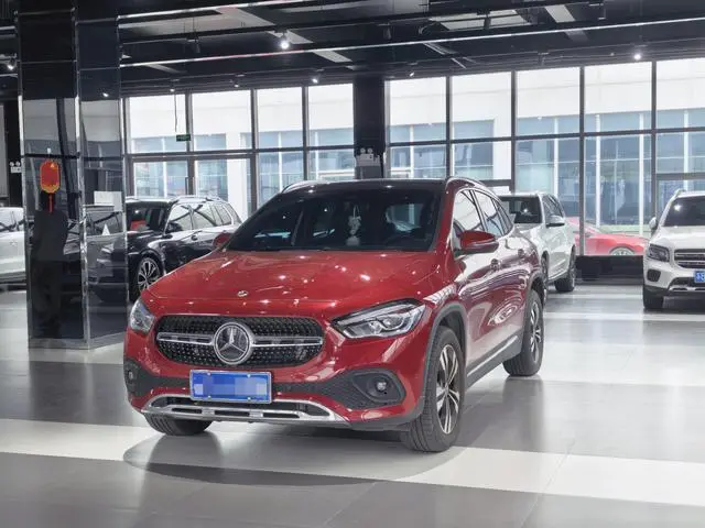 Mercedes-Benz Mercedes-Benz GLA GLA 220