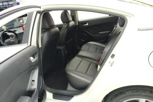 Kia Kia K3 1.6L automatic 15th Anniversary Special Edition GLS