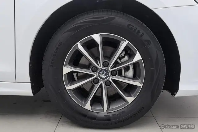BYD Qin PLUS DM DM-i Champion Edition 55KM Leading Type