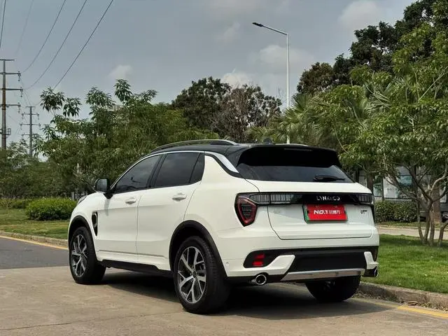 LYNK & CO Lynk &Co. 01 EM-P 1.5T Pro