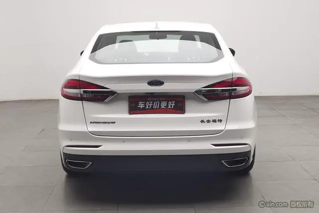 Ford Mondeo EcoBoost 180 fashion type