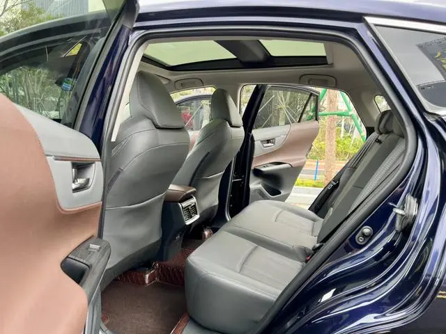 TOYOTA Ling Fang HARRIER 2.0L CVT two-wheel drive exclusive edition