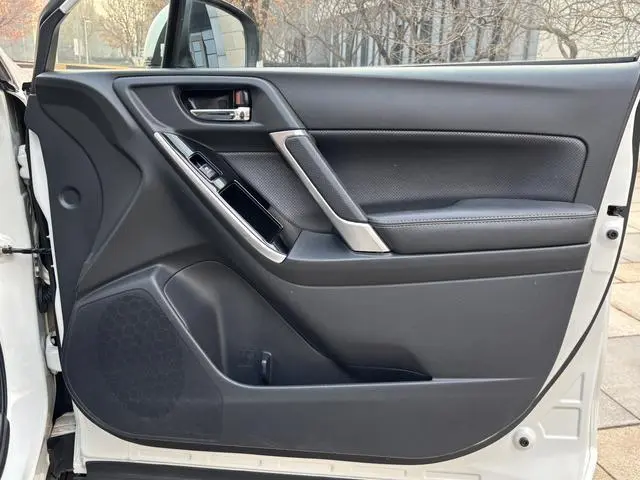 Subaru FORESTER Forester 2.0i Fashion Navigation Version