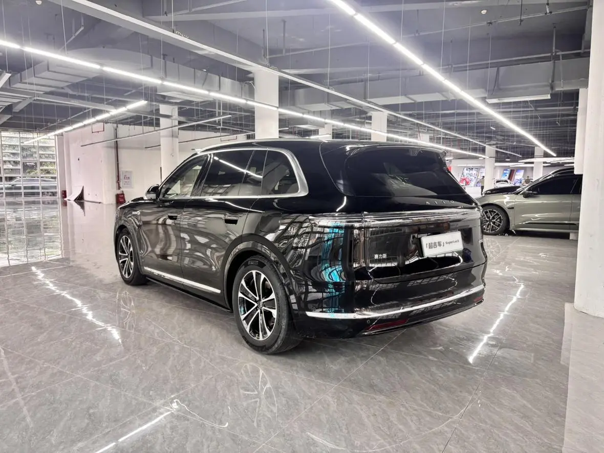 AITO Ask the world M7 Extended range Ultra five-seater four-wheel drive version