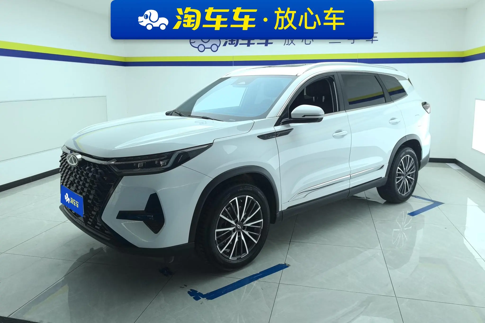 Chery Fulwin Tiggo 8 PRO Champion Edition 390T four-wheel drive Peak Edition 7-seater