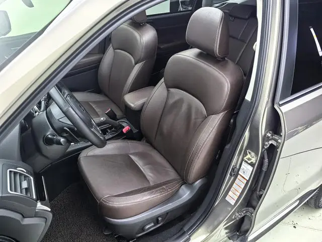 Subaru FORESTER Forester 2.5i Premium Navigation Version