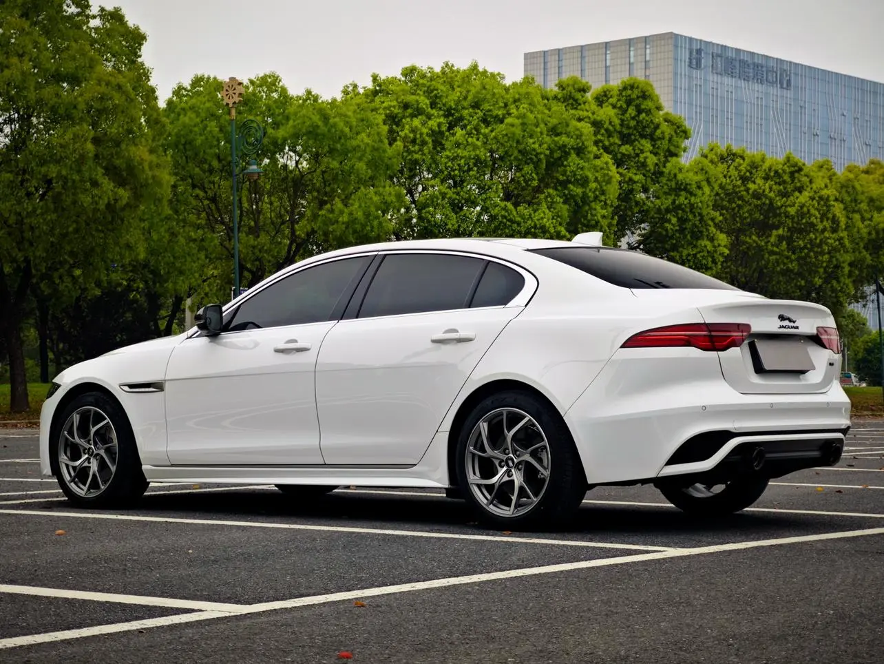 Jaguar Jaguar XEL 2.0T 250PS R-DYNAMIC S Enterprising Sports Edition