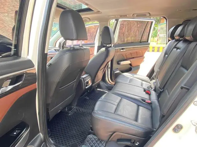 GAC Trumpchi GS8 320T two-wheel drive deluxe edition 7 seats