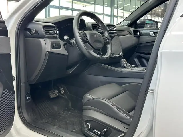 LYNK & CO Lynk 03 1.5TD DCT Jin Pro