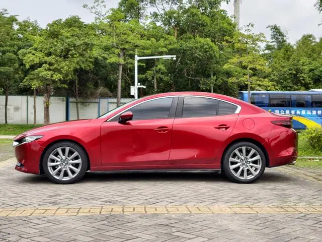 Mazda Mazda 3 Angkesaila 2.0L automatic quality elegant version