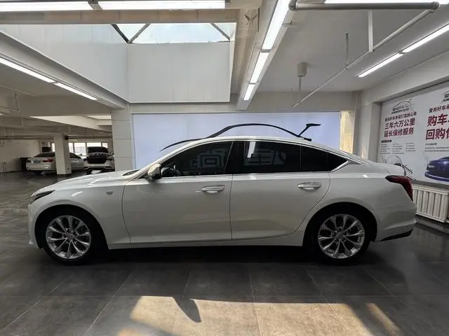 Cadillac Cadillac CT5 28T luxury