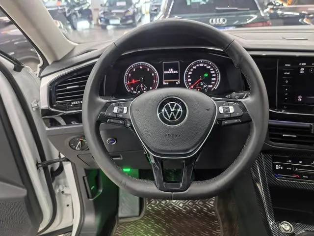 Volkswagen Tanyue 280TSI two-wheel drive luxury Smart edition
