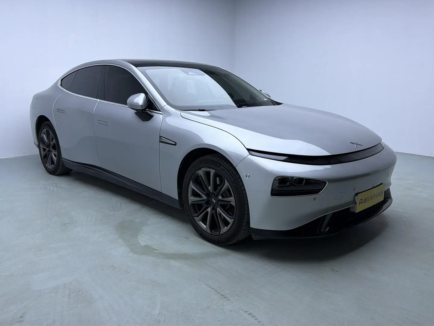 Xpeng Xiaopeng P7 586N