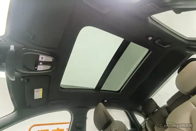 Volvo Volvo S90 PHEV T8 four-wheel drive long battery life Zhiyi Deluxe Edition