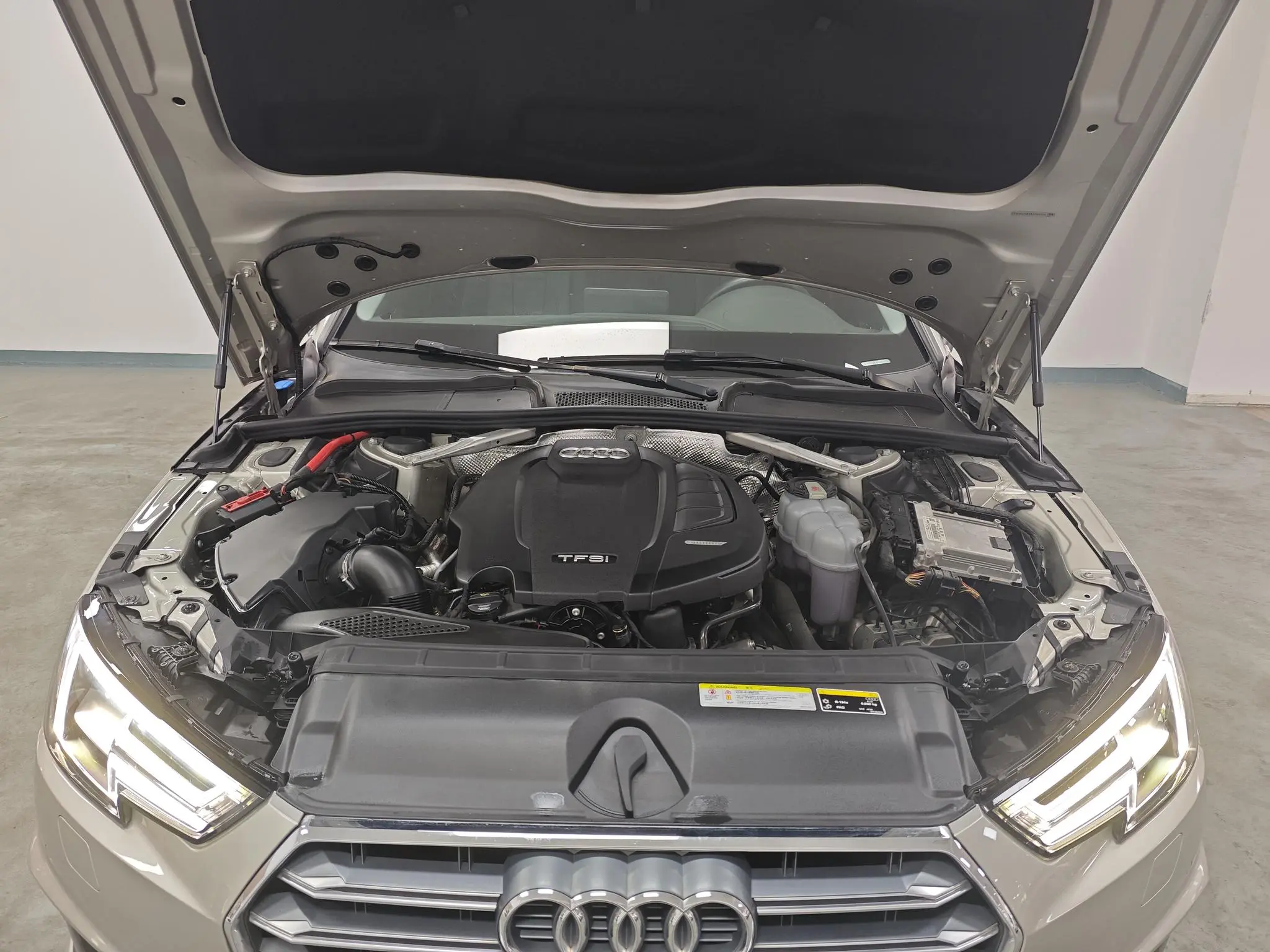 Audi Audi A4L 40 TFSI sporty Country VI