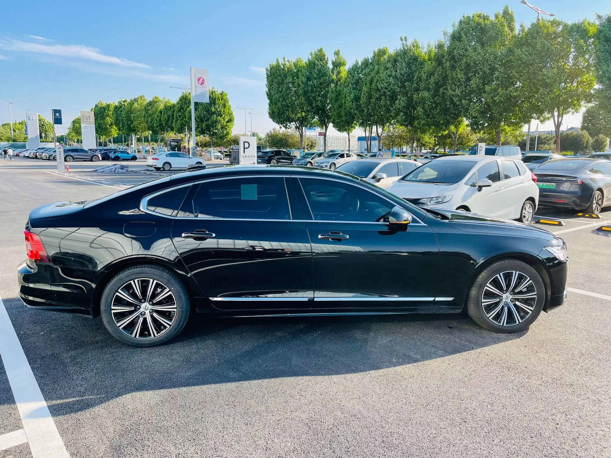 Volvo Volvo S90 PHEV T8 E-drive Hybrid Zhiyi Deluxe Edition