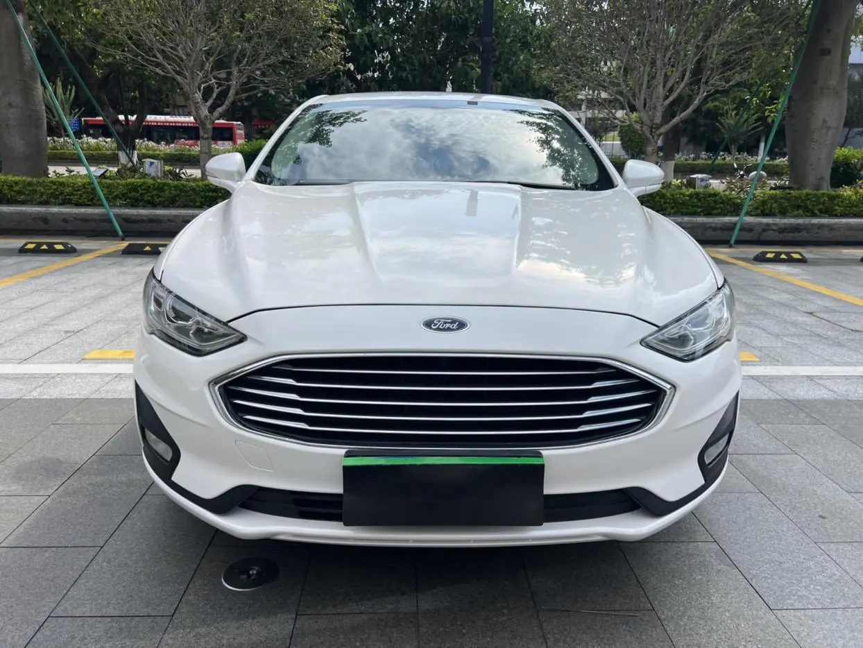 Ford Mondeo EcoBoost 180 Luxury