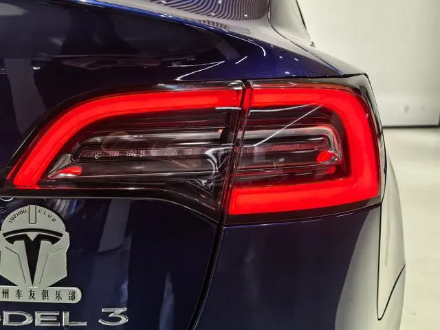 Tesla Model 3 Upgraded version of standard battery life rear drive