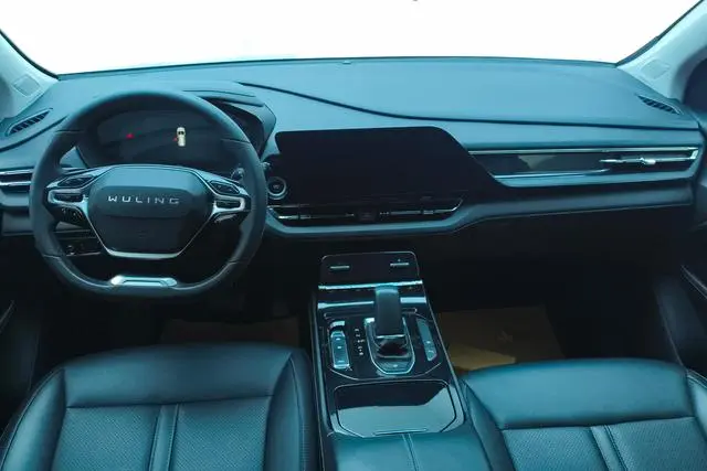 Wuling Capgemini Victory Facelift 280T CVT flagship model