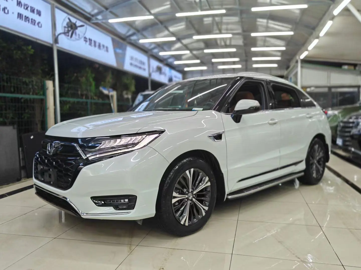 Honda Honda UR-V 370TURBO Four-wheel drive Exclusive Edition