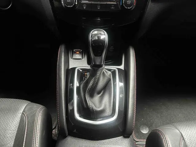 Nissan Qashqai 2.0 L XV Prem Deluxe Edition