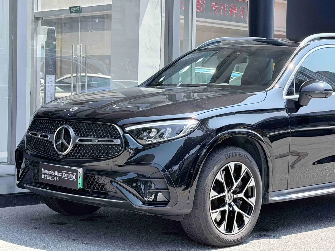 Mercedes-Benz Mercedes-Benz GLC PHEV GLC 350 e L 4MATIC Collector's Edition