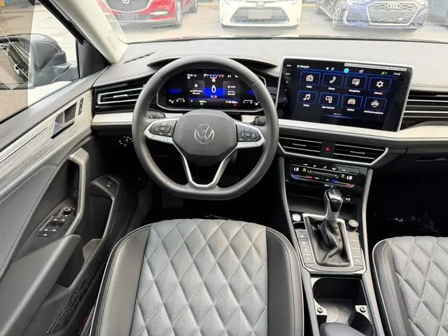 Volkswagen Sagitar 200TSI DSG Beyond Edition