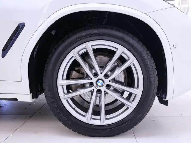 BMW BMW X4 xDrive25i M sports suit